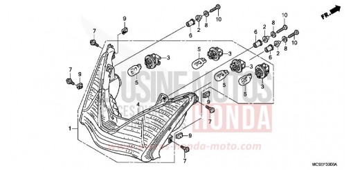 FEUX COMBINES ARRIERE ST1300AE de 2014